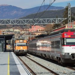 "Necessitem tant sí com no que el tren funcioni bé": els usuaris de l'R3 reclamen solucions "Necessitem tant sí com no que el tren funcioni bé": els usuaris de l'R3 reclamen solucions